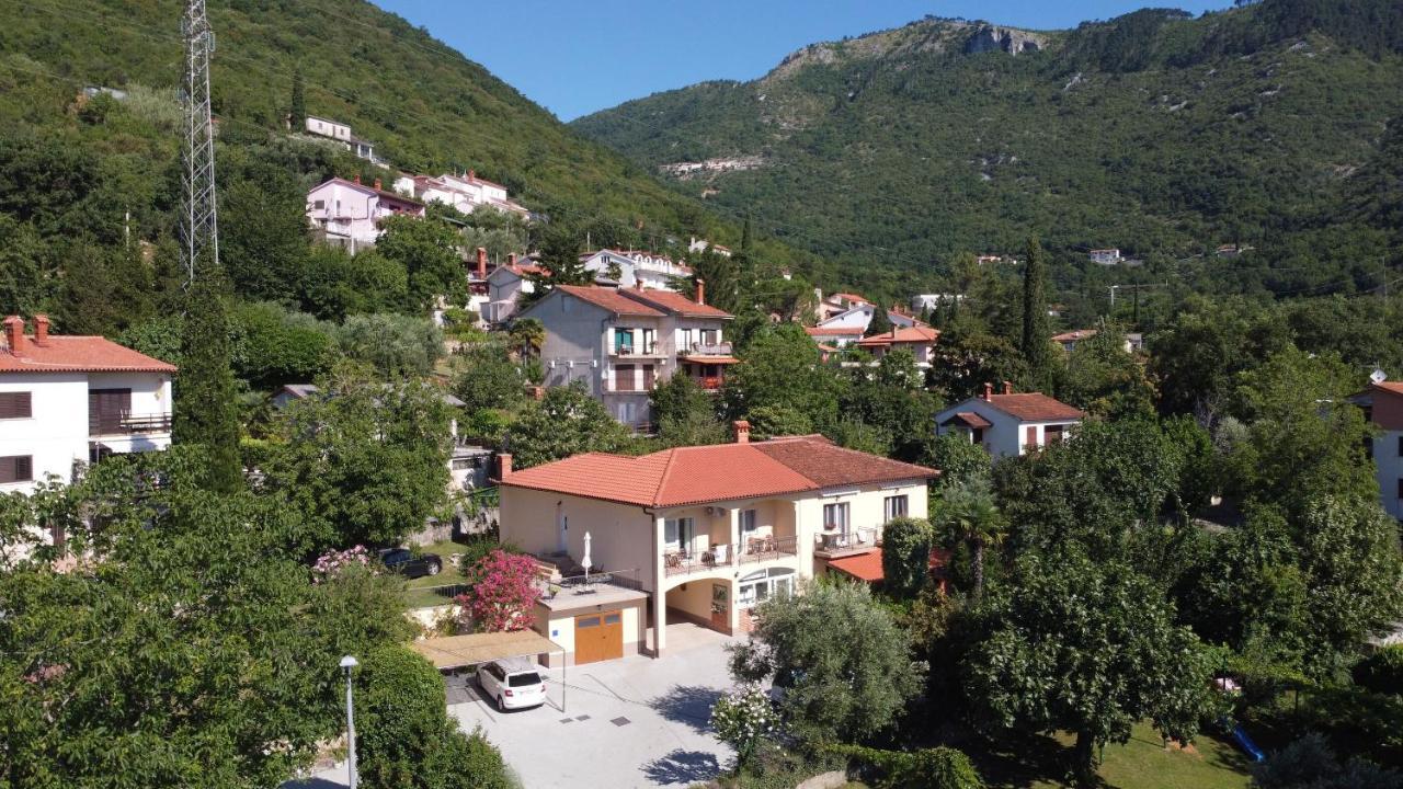 Apartments Branka Mošćenička Draga Eksteriør billede