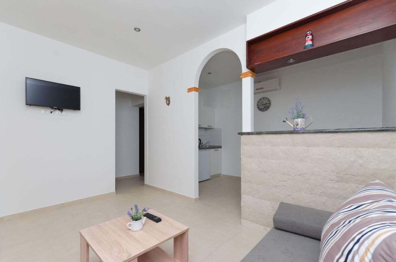 Apartments Branka Mošćenička Draga Eksteriør billede