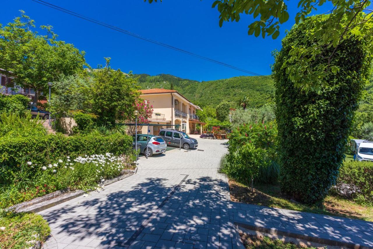 Apartments Branka Mošćenička Draga Eksteriør billede